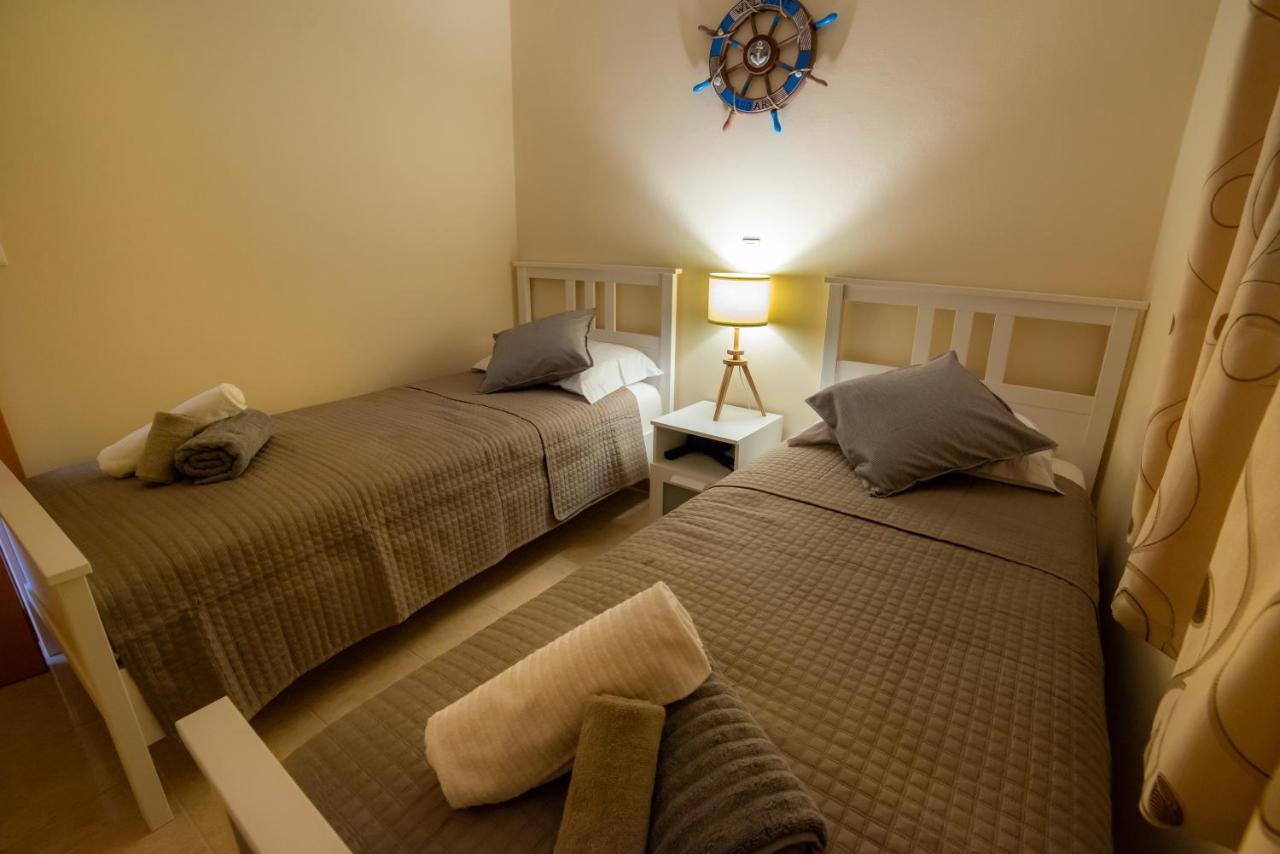 Captains View Apartments Plati  Bagian luar foto